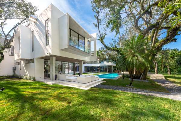 Casa térrea com suíte no Jardim dos Estados